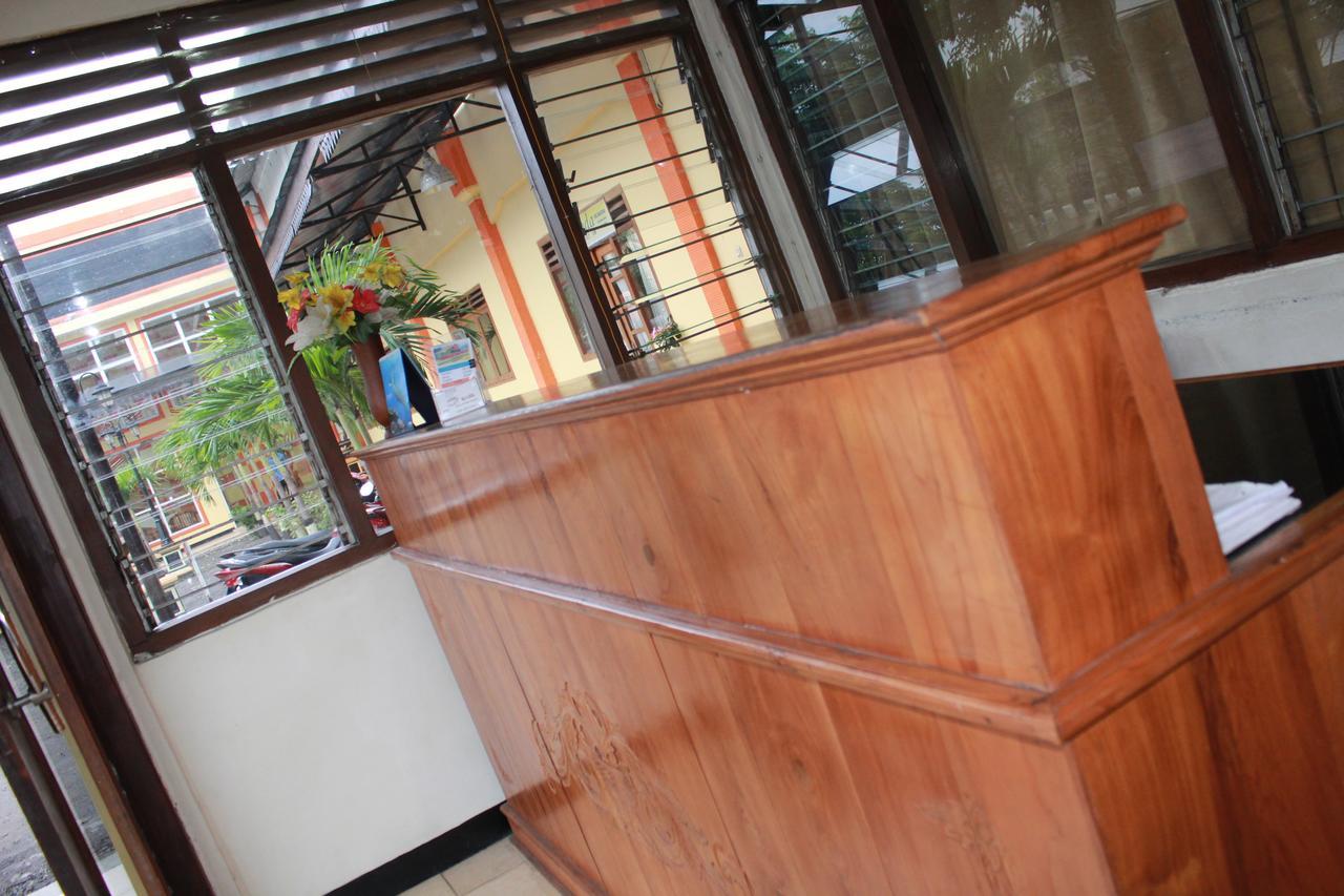 Sinar Bintang Hotel Cepu Exteriör bild